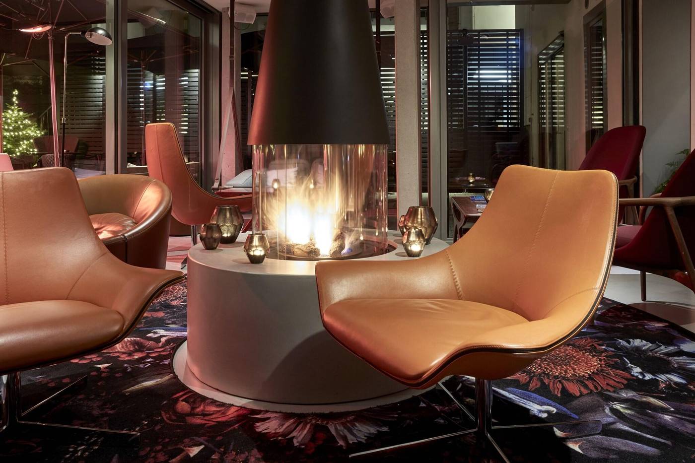 Sir-Savigny-Hotel--part-of-Sircle-Collection-General-view-7