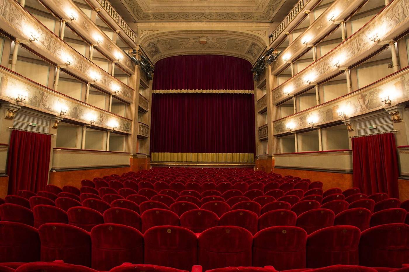 Grand-Universe-Lucca--Autograph-Collection-General-view-55