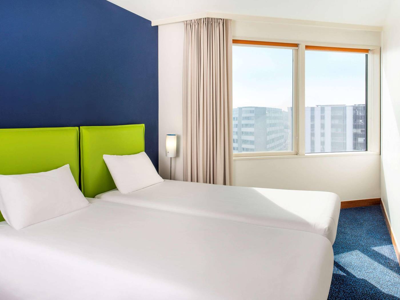 Adagio-Paris-Tour-Eiffel-Room-47