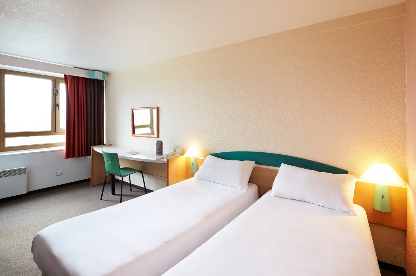 ibis-Marne-la-Vallee-Champs-Room-9