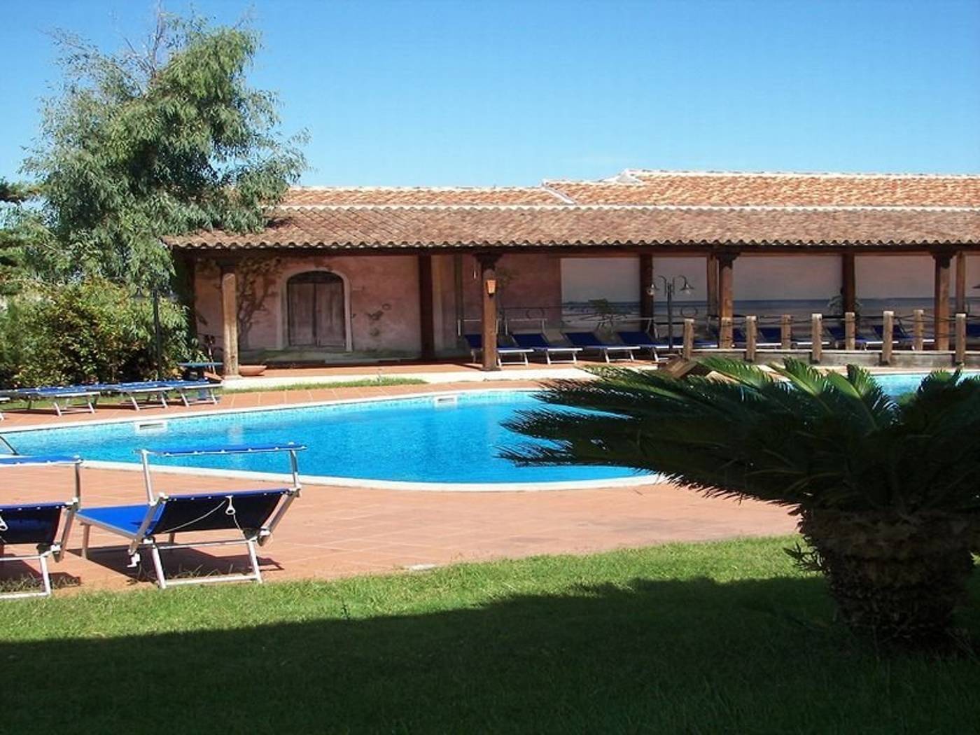 Residence-La-Ciaccia-Pool-6