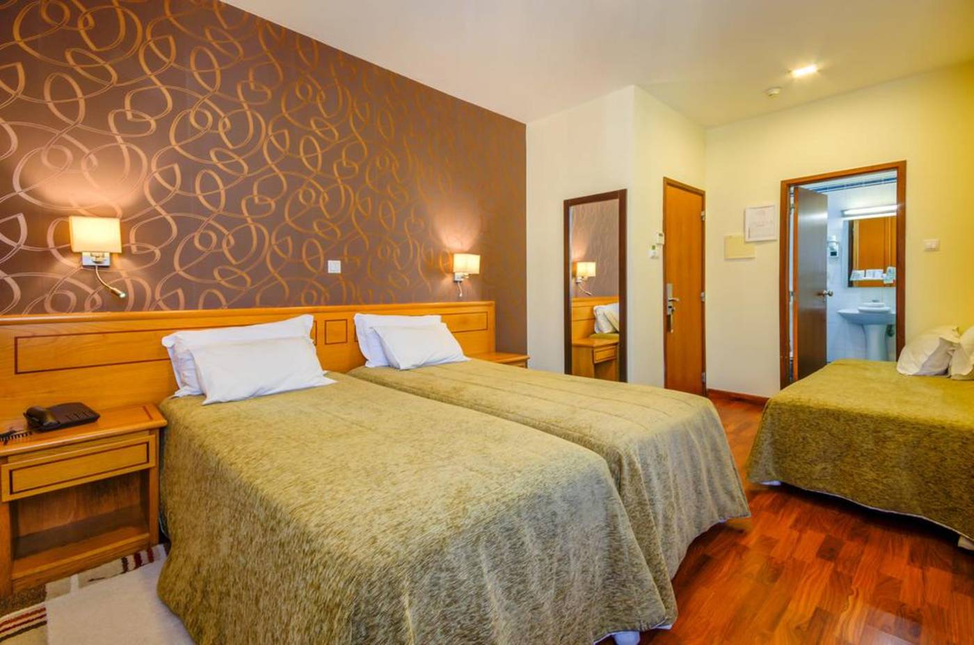 Hotel-Avenida-Park-Room-29