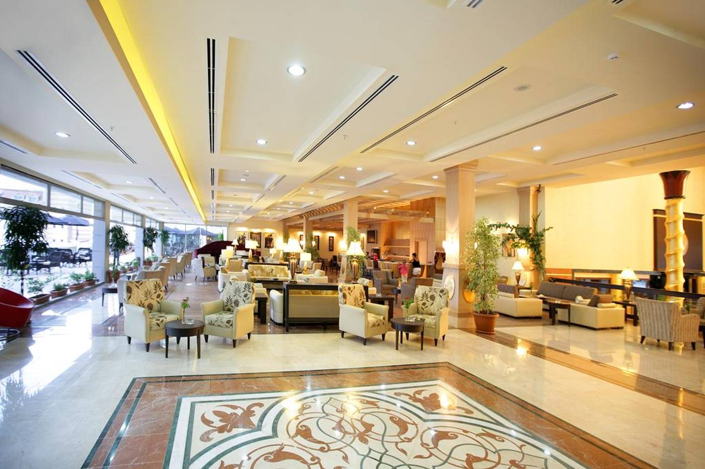 Grand Pearl Beach Resort & Spa Hotel
