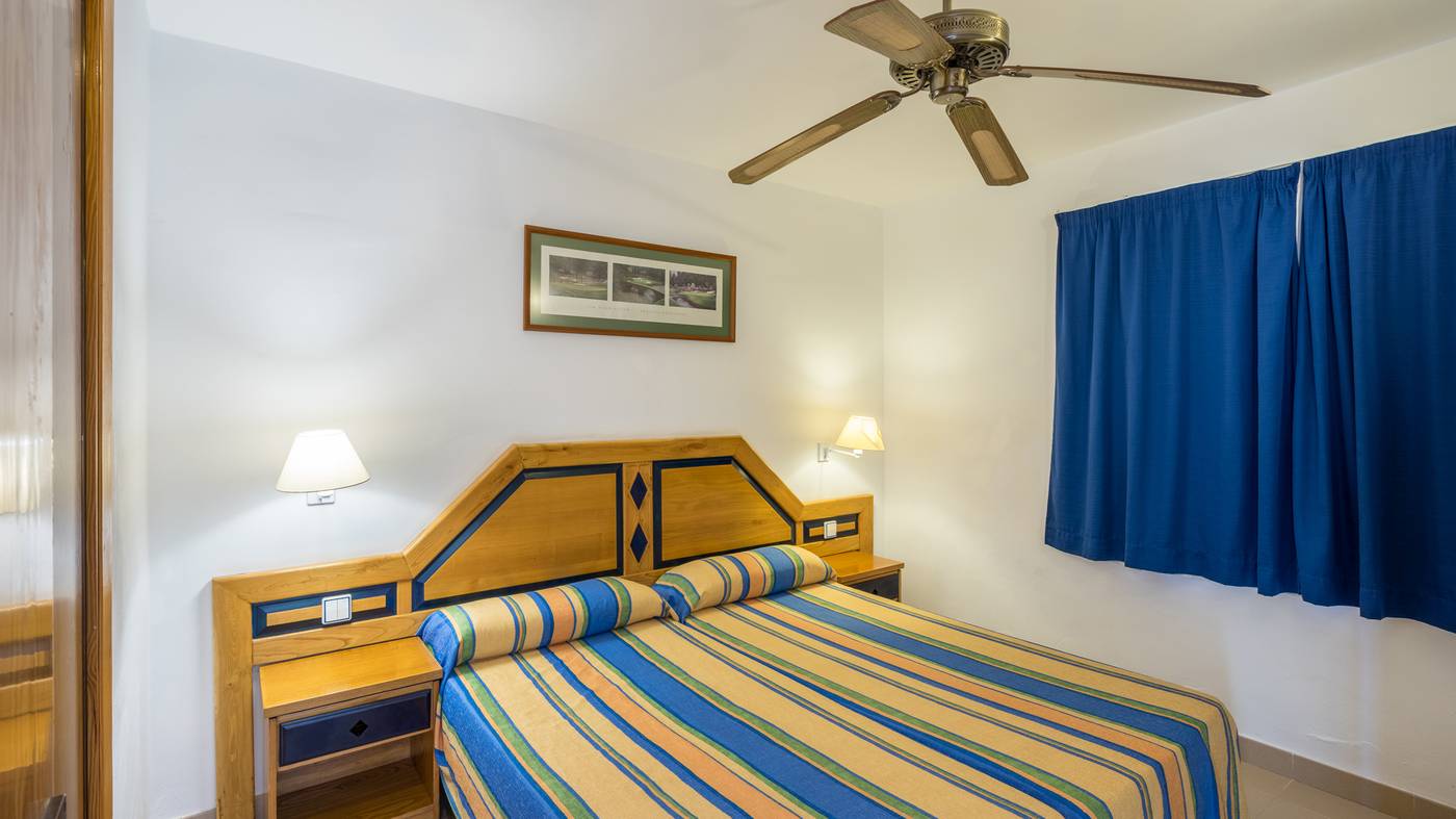 Blue-Sea-Apartamentos-Costa-Teguise-Gardens-Room-18