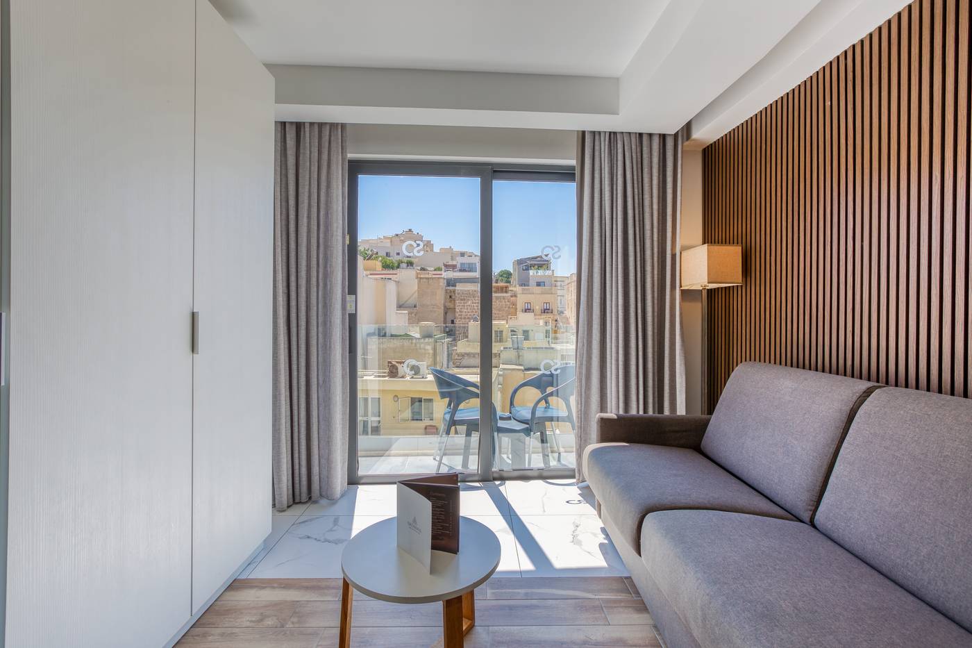 Solana-Hotel---Spa-Room-47