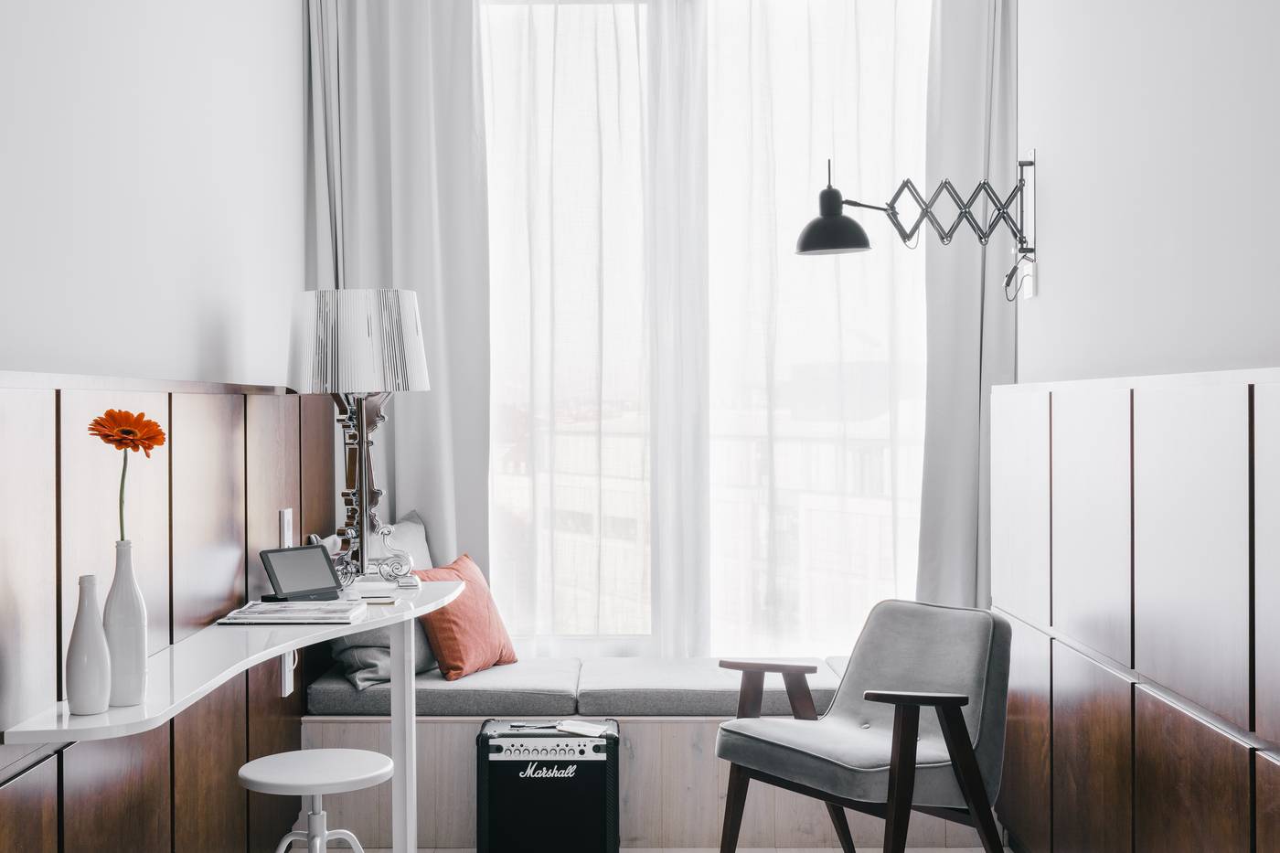 Ruby-Lilly-Hotel-Room-16