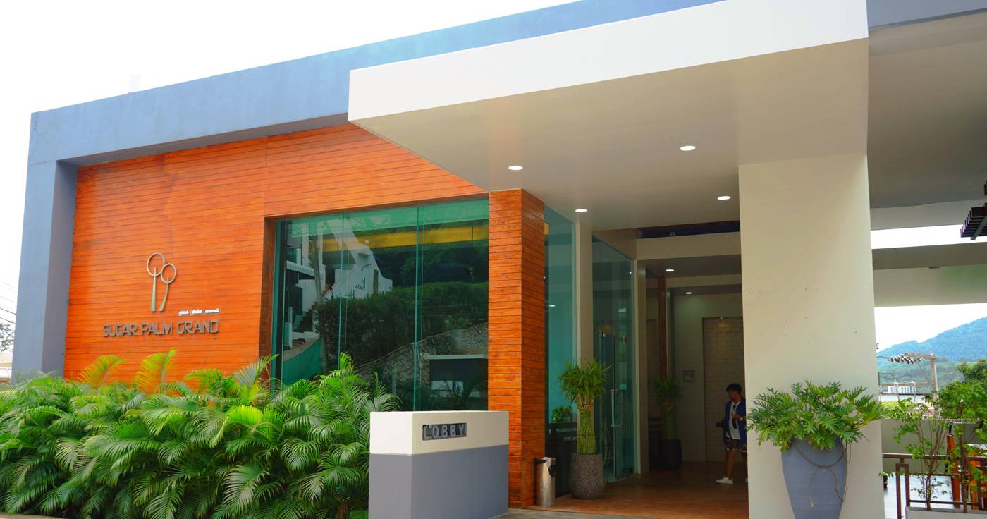 Sugar-Palm-Grand--Hillside-Lobby-24