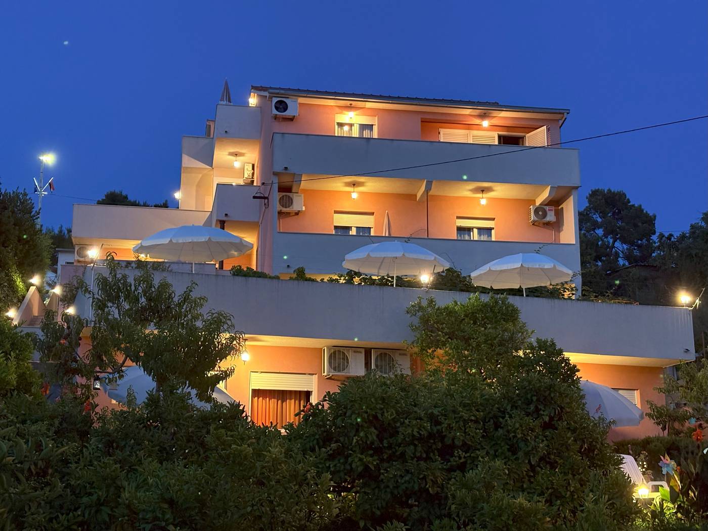 Villa-Luketa-Lobby-8