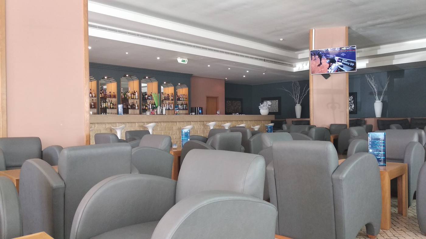 Cheerfulway-Balaia-Plaza-Bar-24