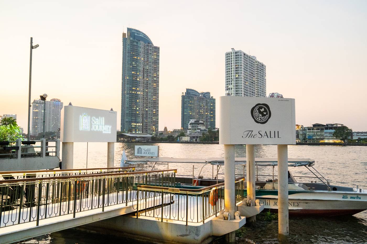 The-Salil-Hotel-Riverside-Bangkok-General-view-81