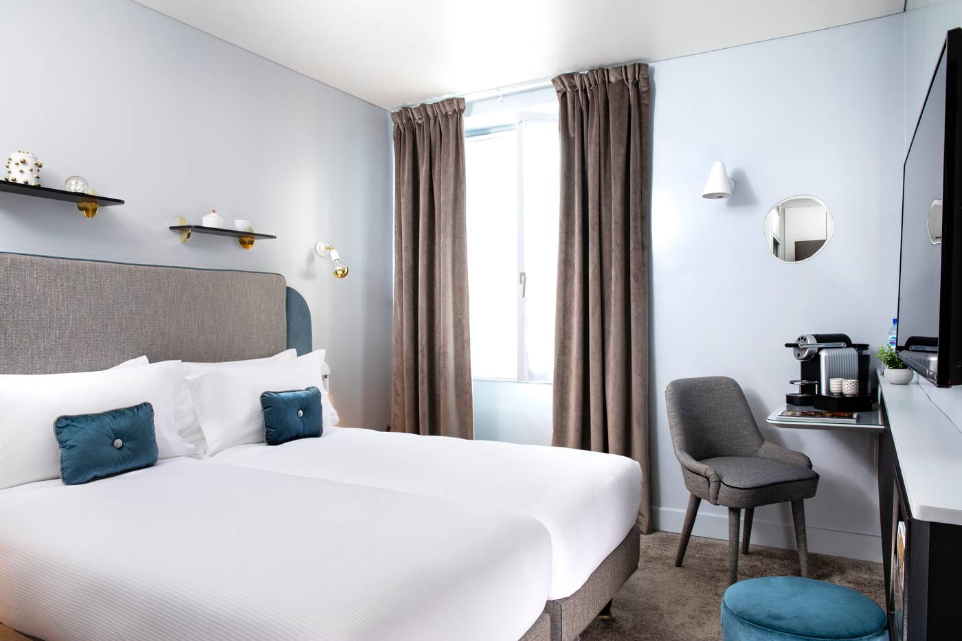 Eiffel-Saint-Charles-Room-12