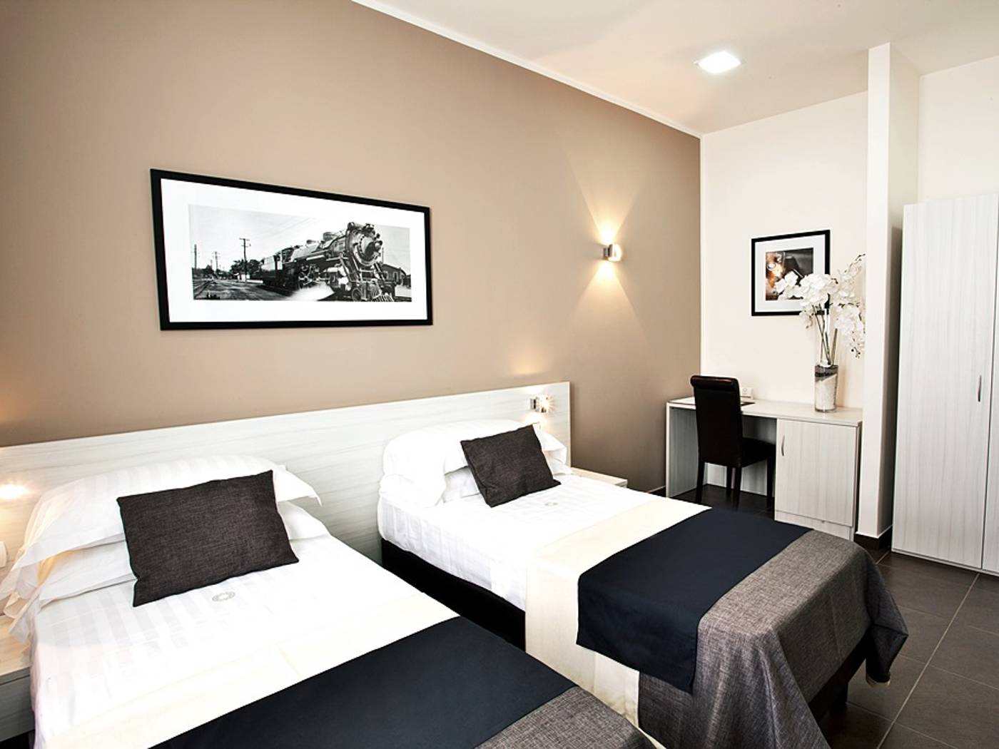 Stelle Hotel - Italy - NAPOLI - General view - 9