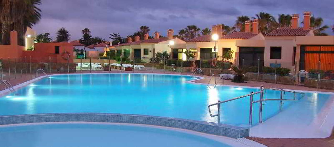 Bungalows-Castillo-Playa-Pool-12