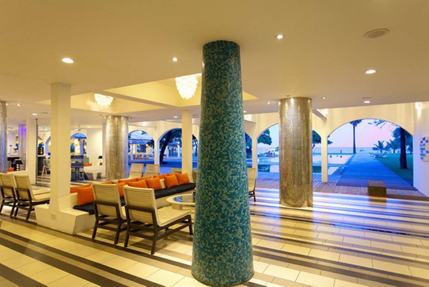 Trinco Blu By Cinnamon-Sri Lanka-TRINCOMALEE-Lobby-9