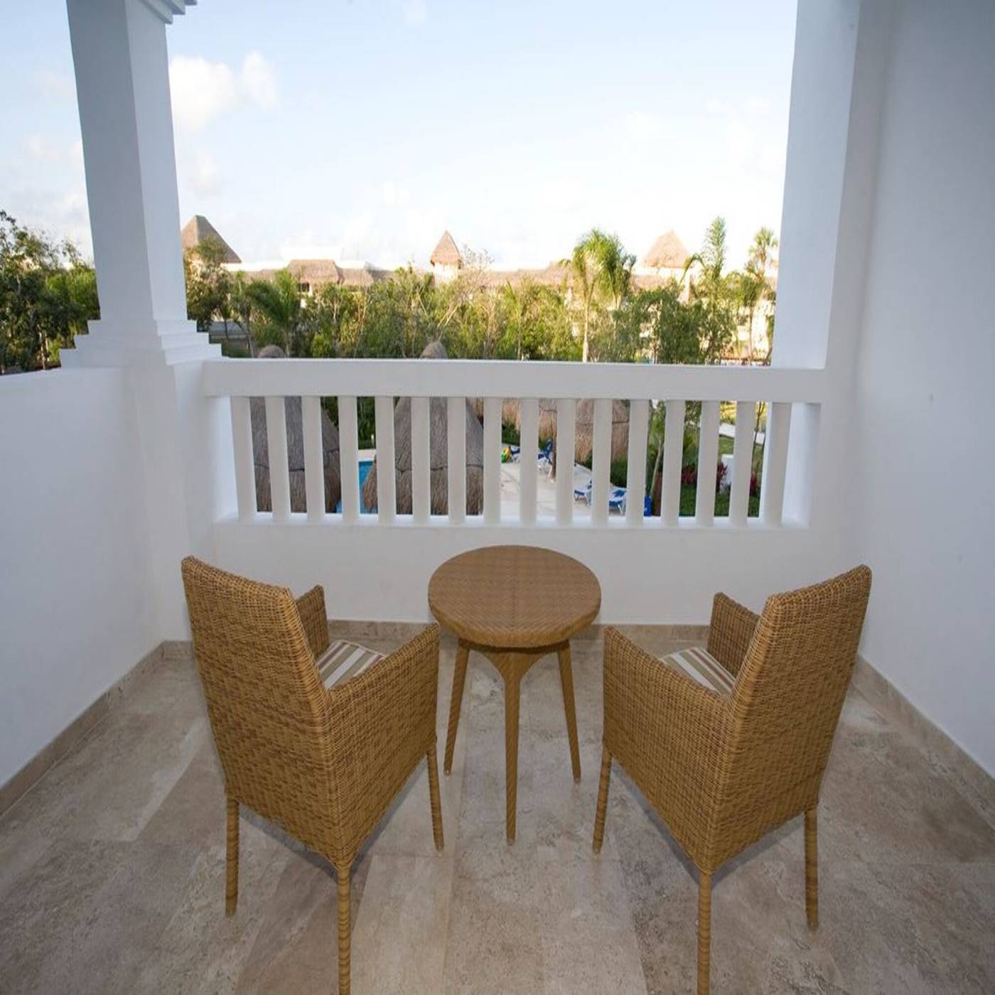 Grand-Riviera-Princess-Room-84