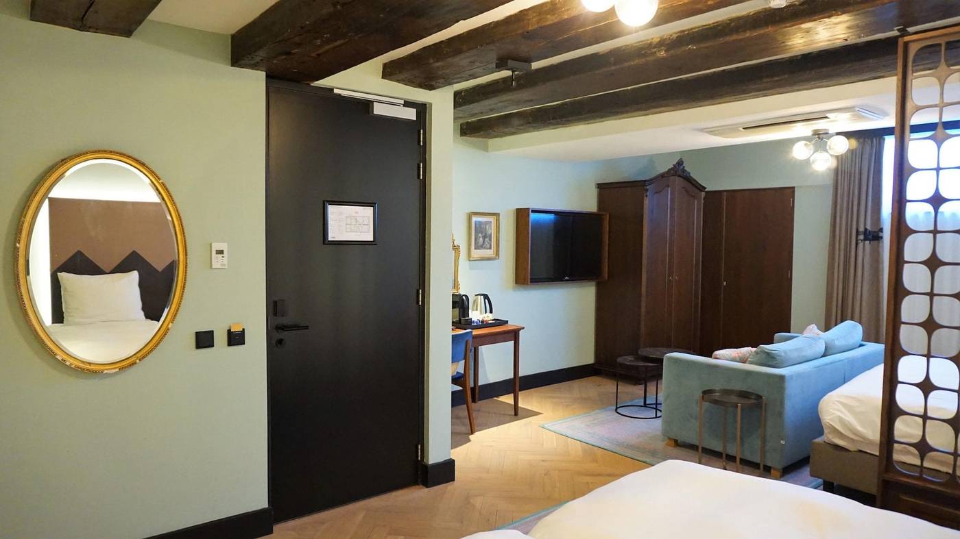 The-Hendrick-S-Hotel-Room-43