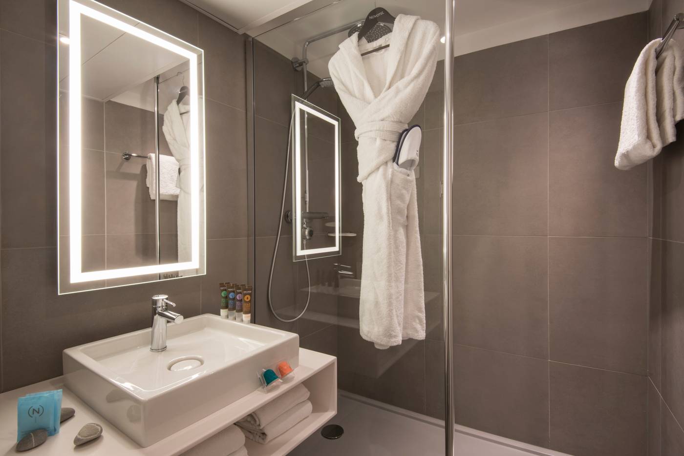 Novotel-Nice-Centre-Vieux-Nice-Room-49