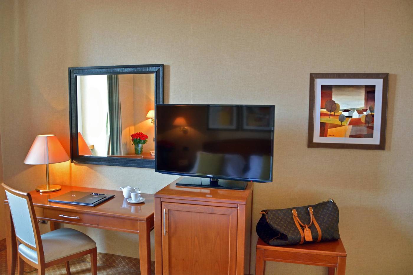 LH-Hotel-Lloyd-Rome-Room-25