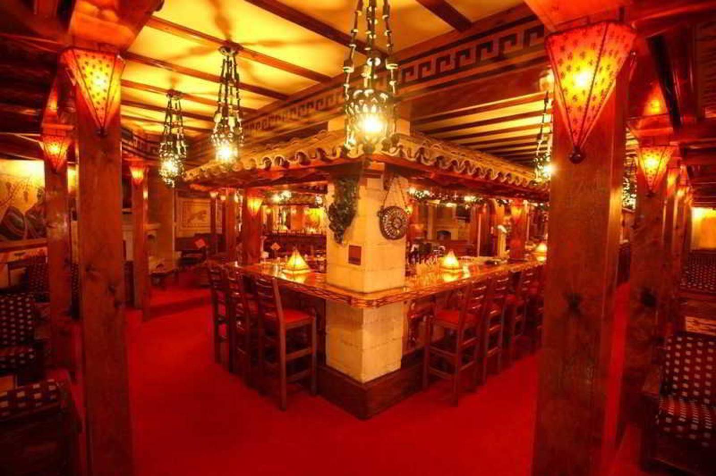 Roman-Bar-14