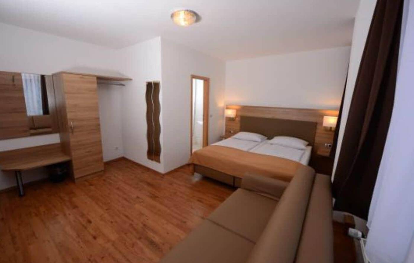 Hotel-Linde-Germany-STUTTGART -Room-9
