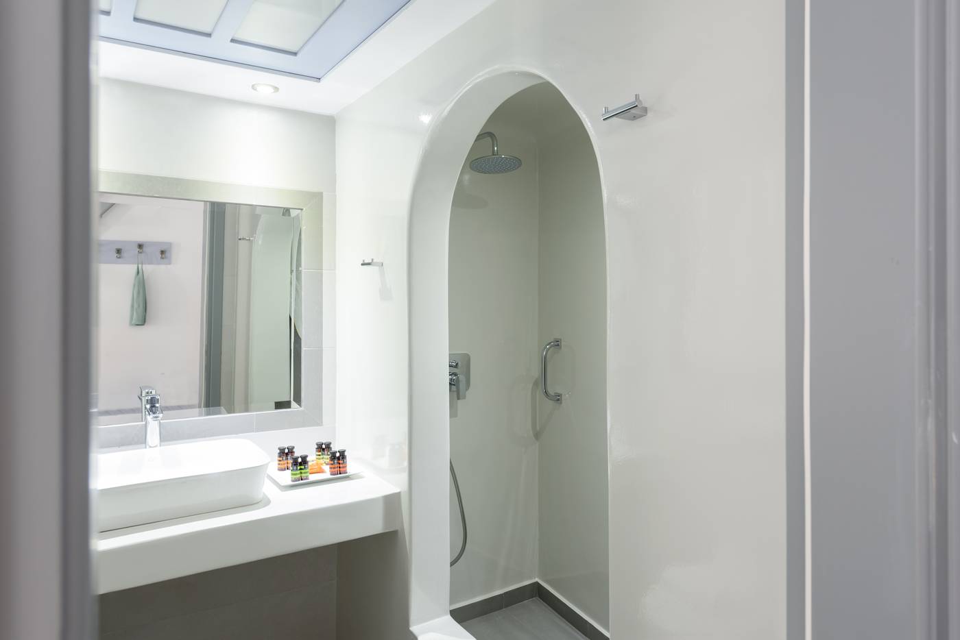 Antoperla-Luxury-Hotel---Spa-Room-35