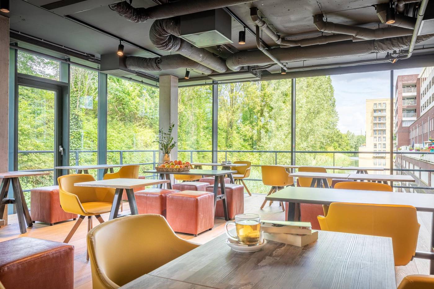 Hotel-New-Kit-Bar-10