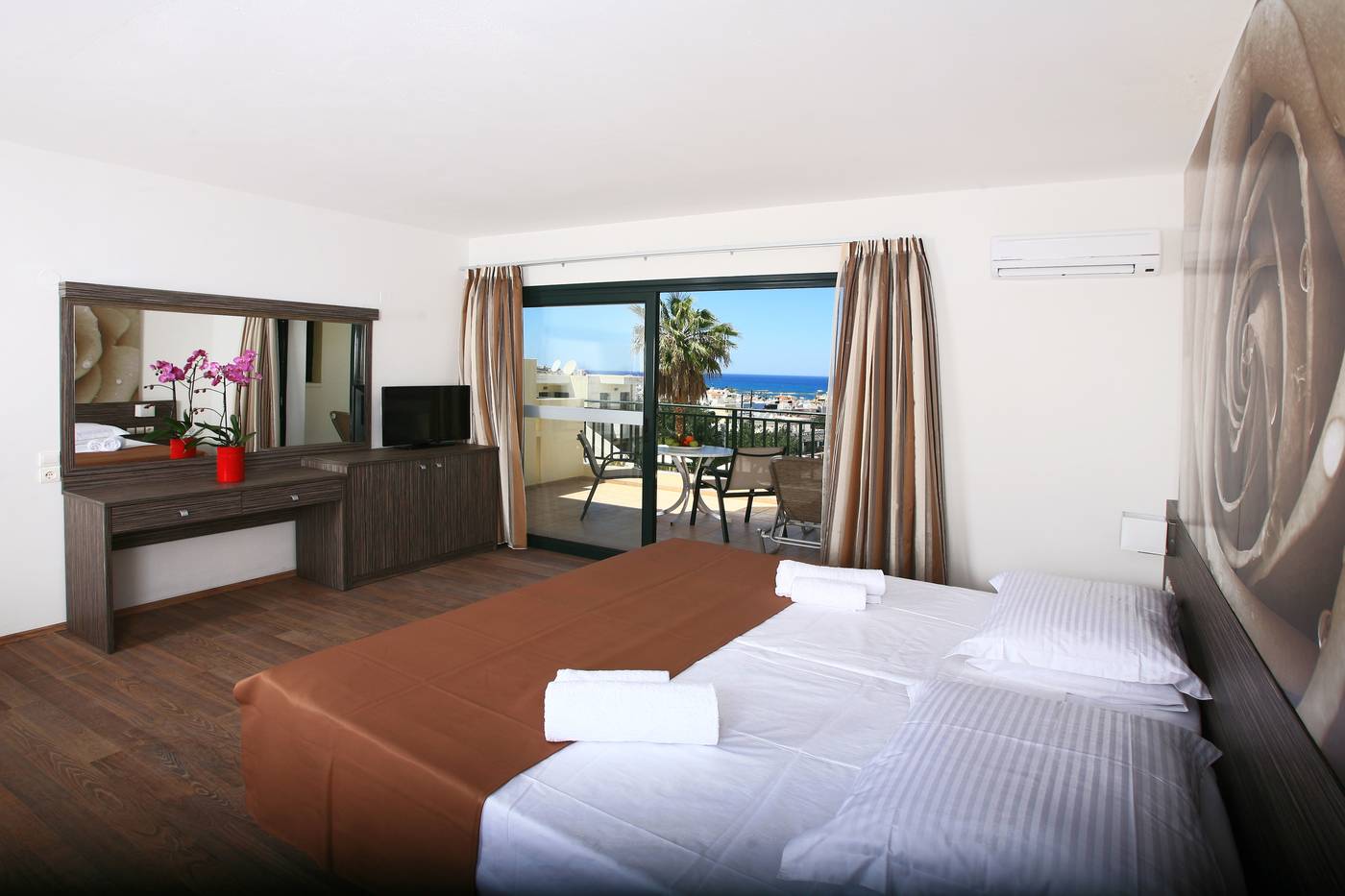 Katrin-Suites---Adults-Only-Room-7