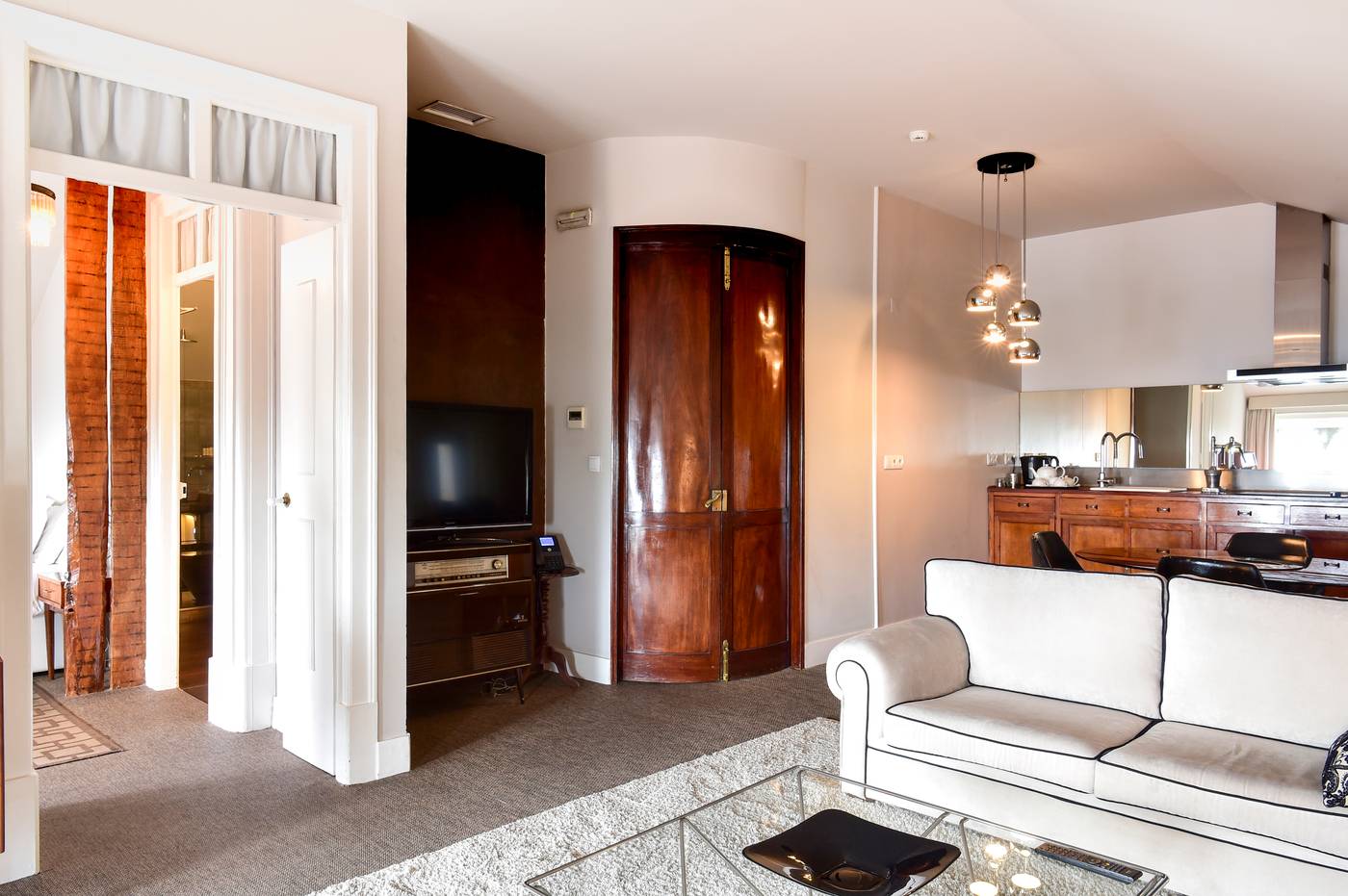 Palacete-Chafariz-Del-Rei-by-Unlock-Hotels-Room-4