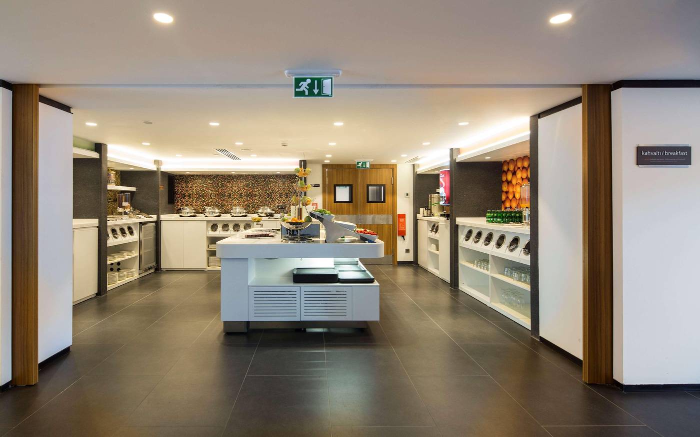 Hampton by Hilton Istanbul Kurtkoy-Turkey-Istanbul-Restaurant-9