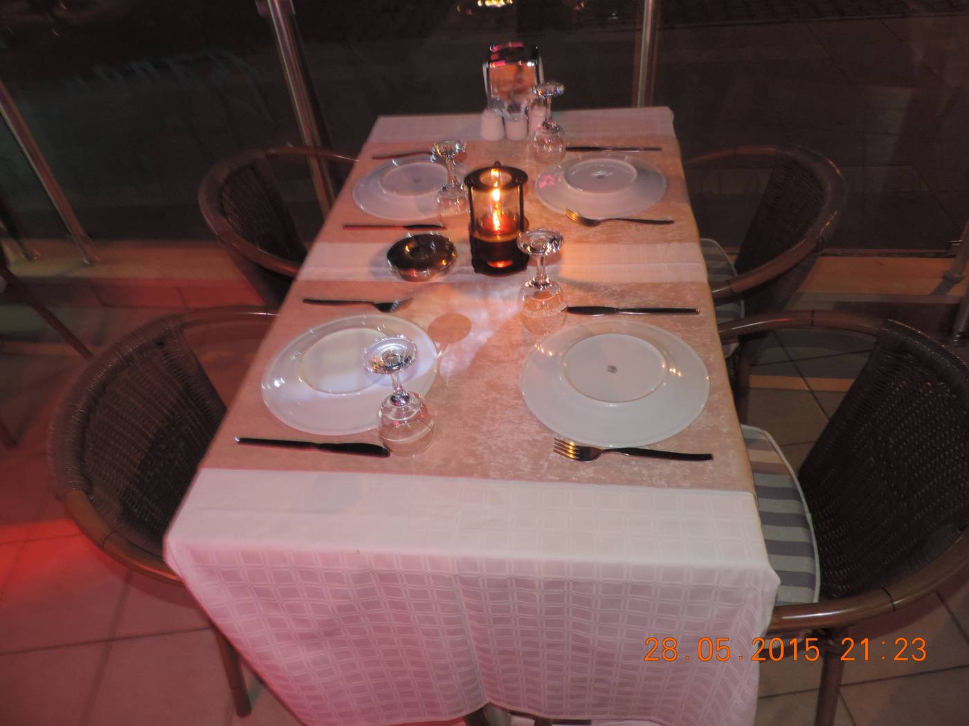 Banana-Restaurant-15