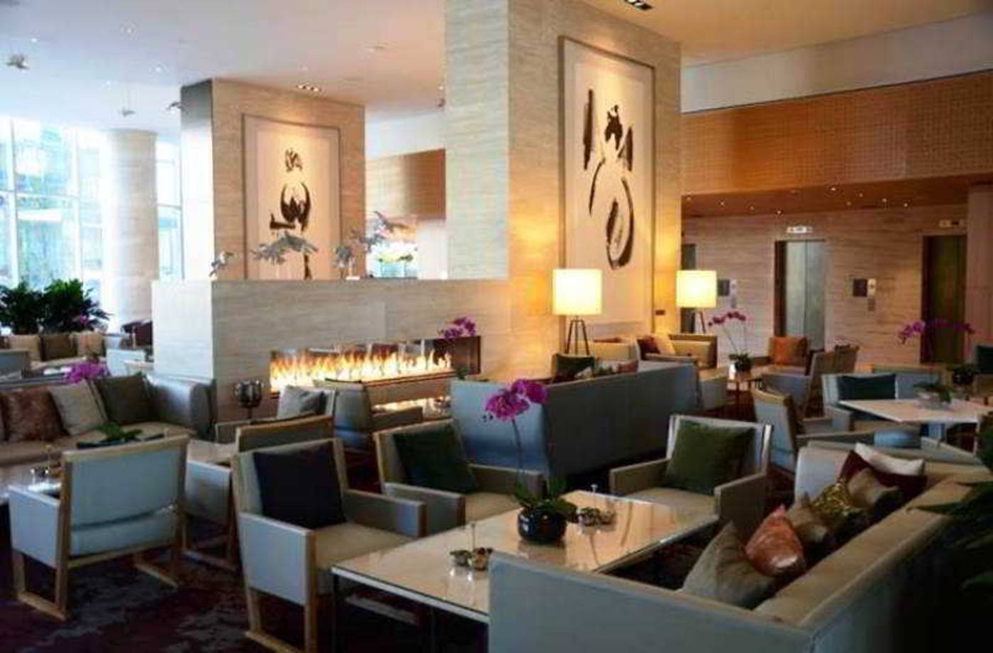 Shangri-La Toronto-Canada-TORONTO-Lobby-9