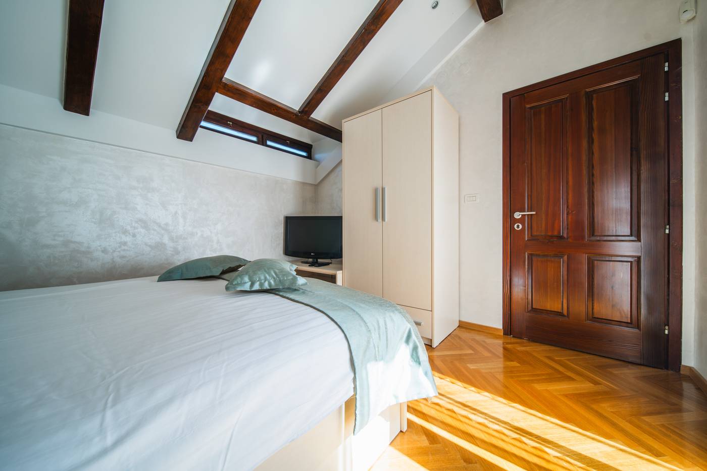 Villa-Franica-Room-19