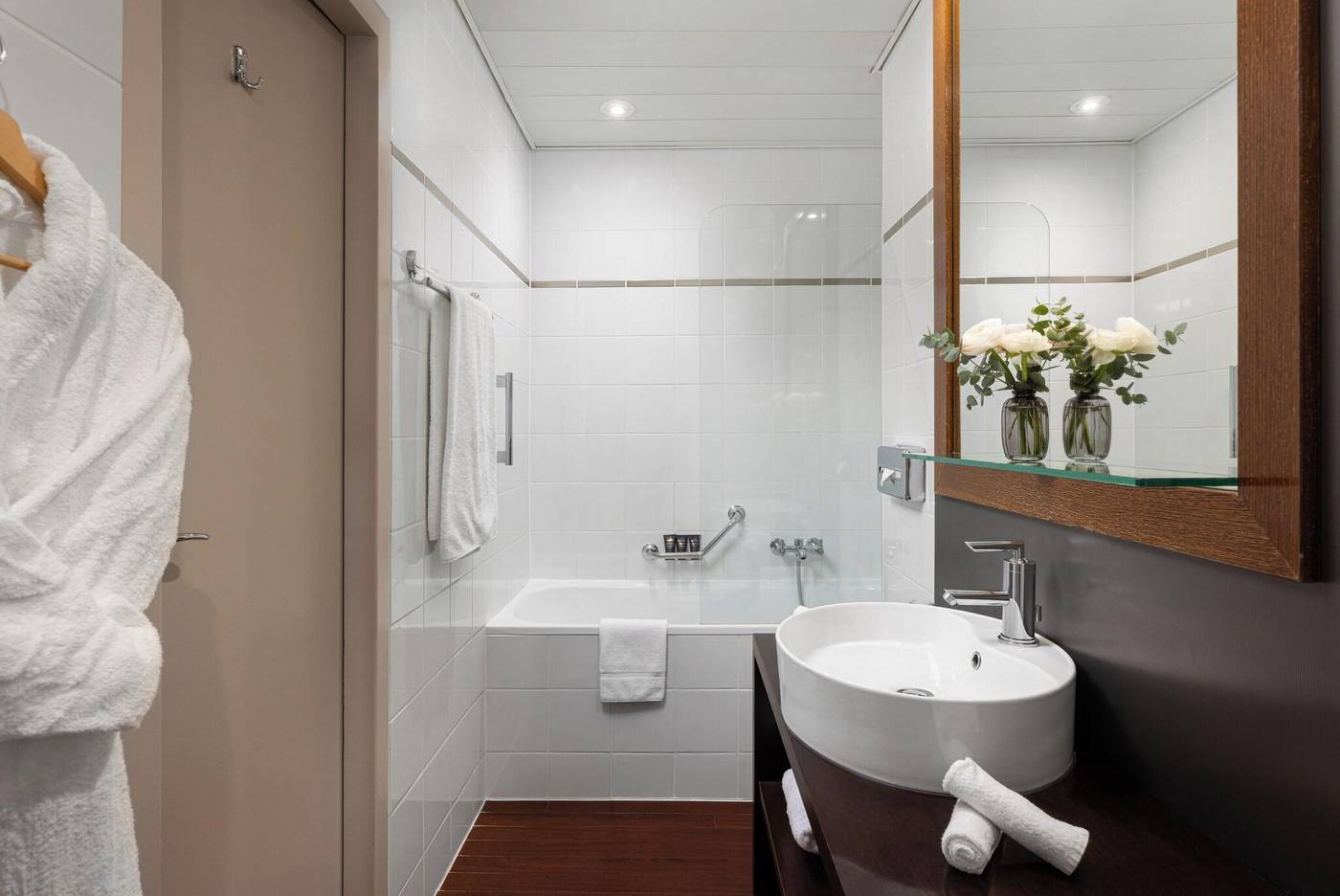 Auteuil-Manotel-Room-34