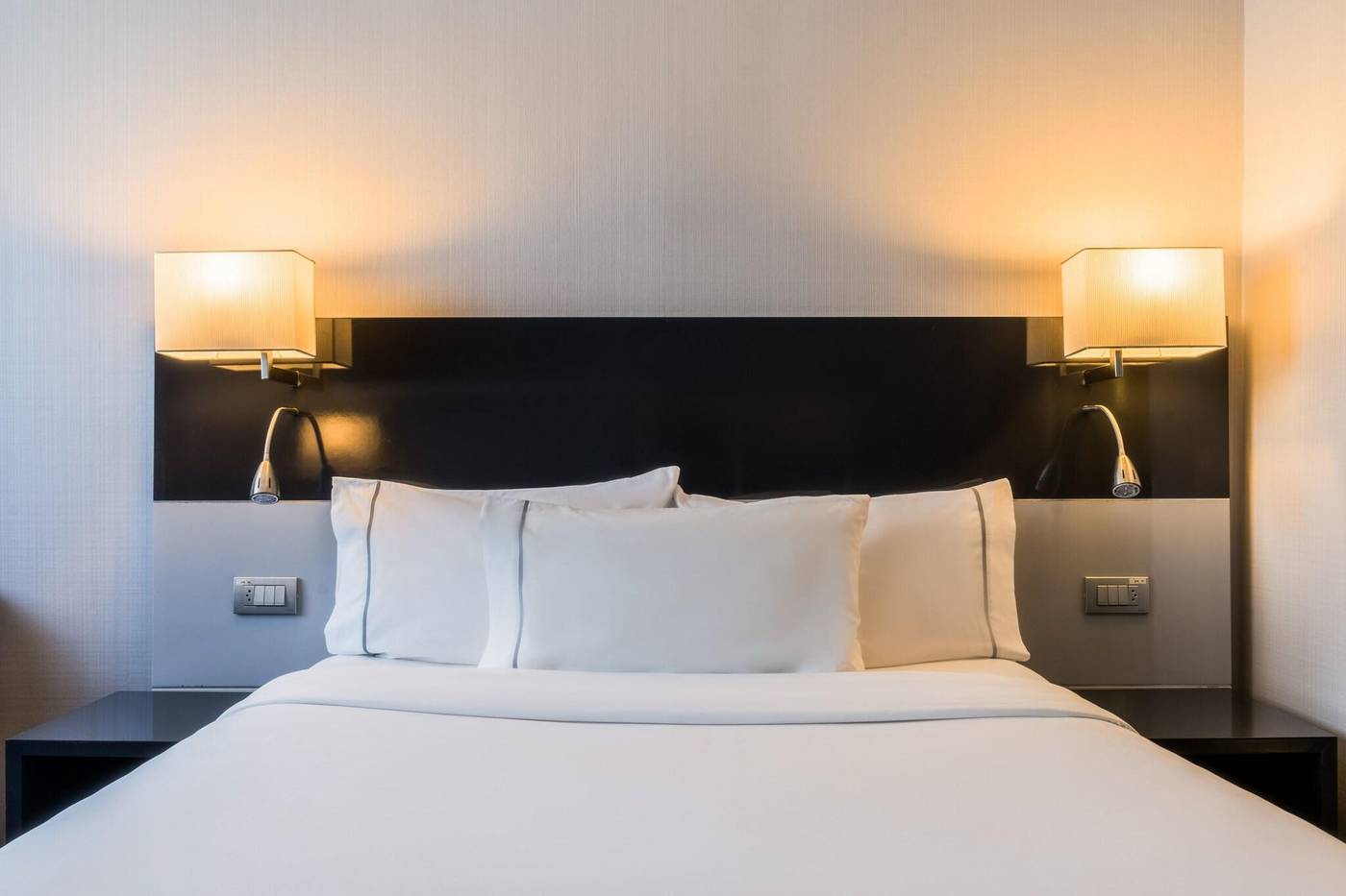 AC-Madrid-Feria-Room-42