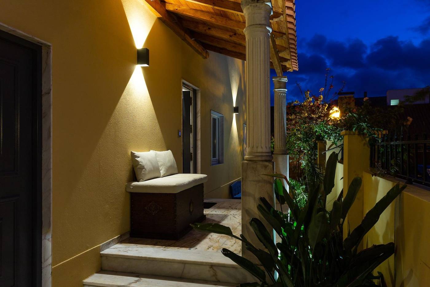 Geronimo-Guest-House-Bel-m-General-view-60