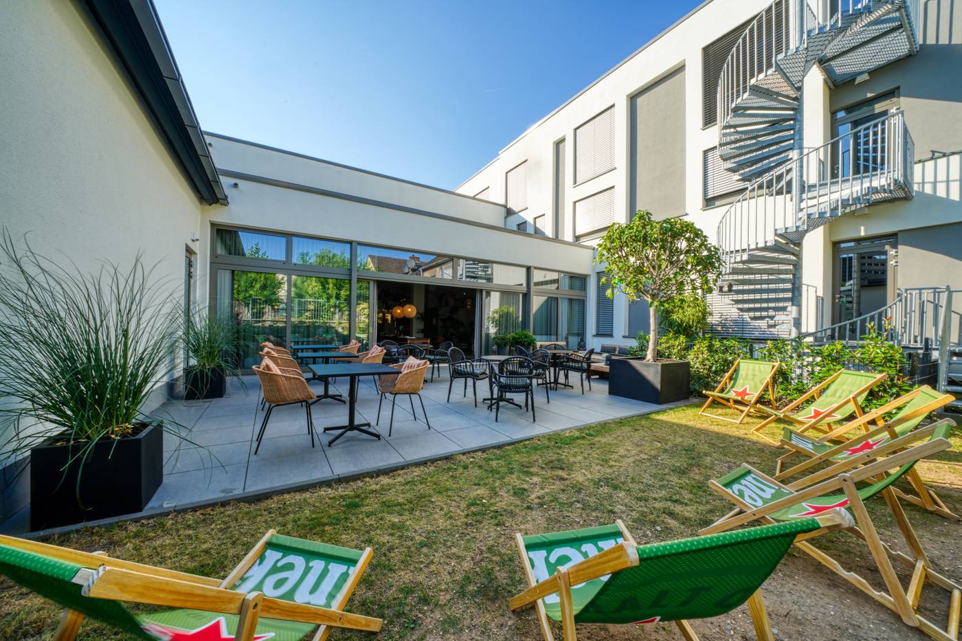 NYCE-Hotel-Bonn-Trademark-Collection-by-Wyndham-General-view-40