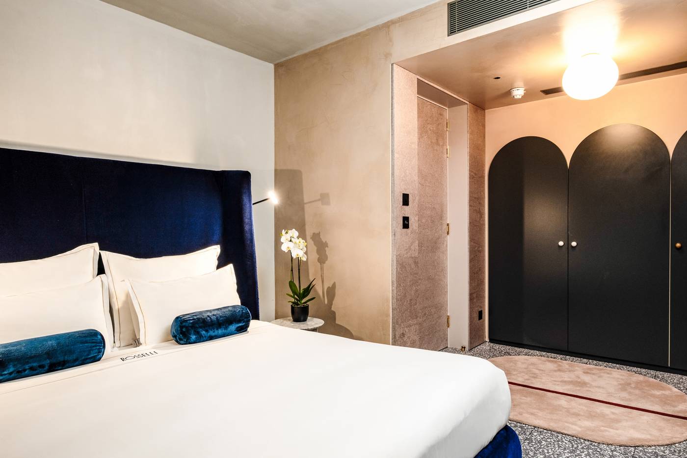 Rosselli-Ax-Privilege-Room-21