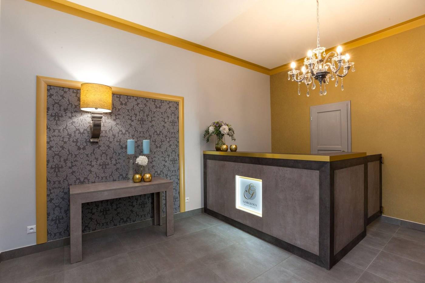 Gorgeous-Prague-Rooms-Lobby-9