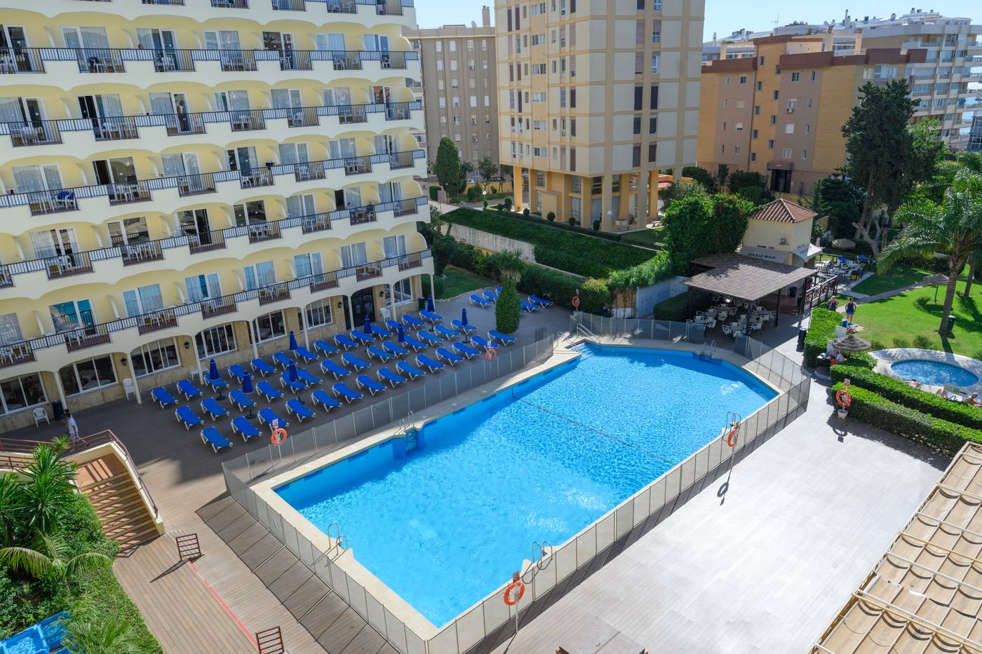 Monarque-Fuengirola-Park-Pool-5