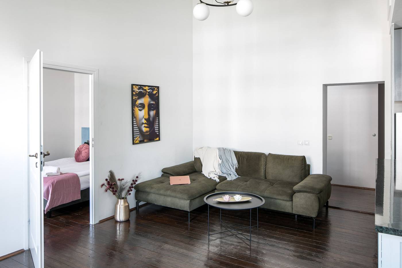 Green-Avenue-Apartments-Room-51