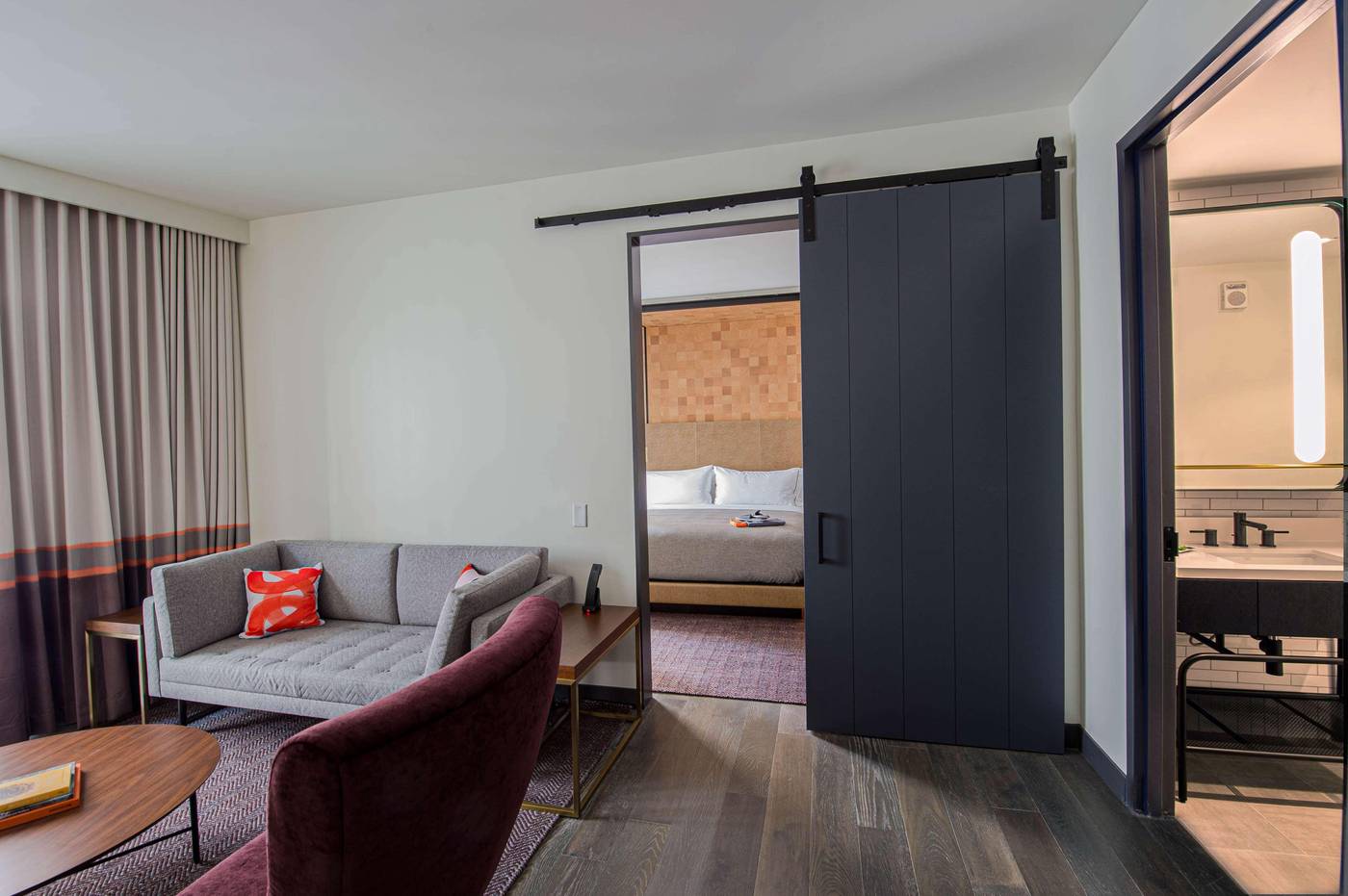 Canopy-by-Hilton-Jersey-City-Arts-District-Room-27