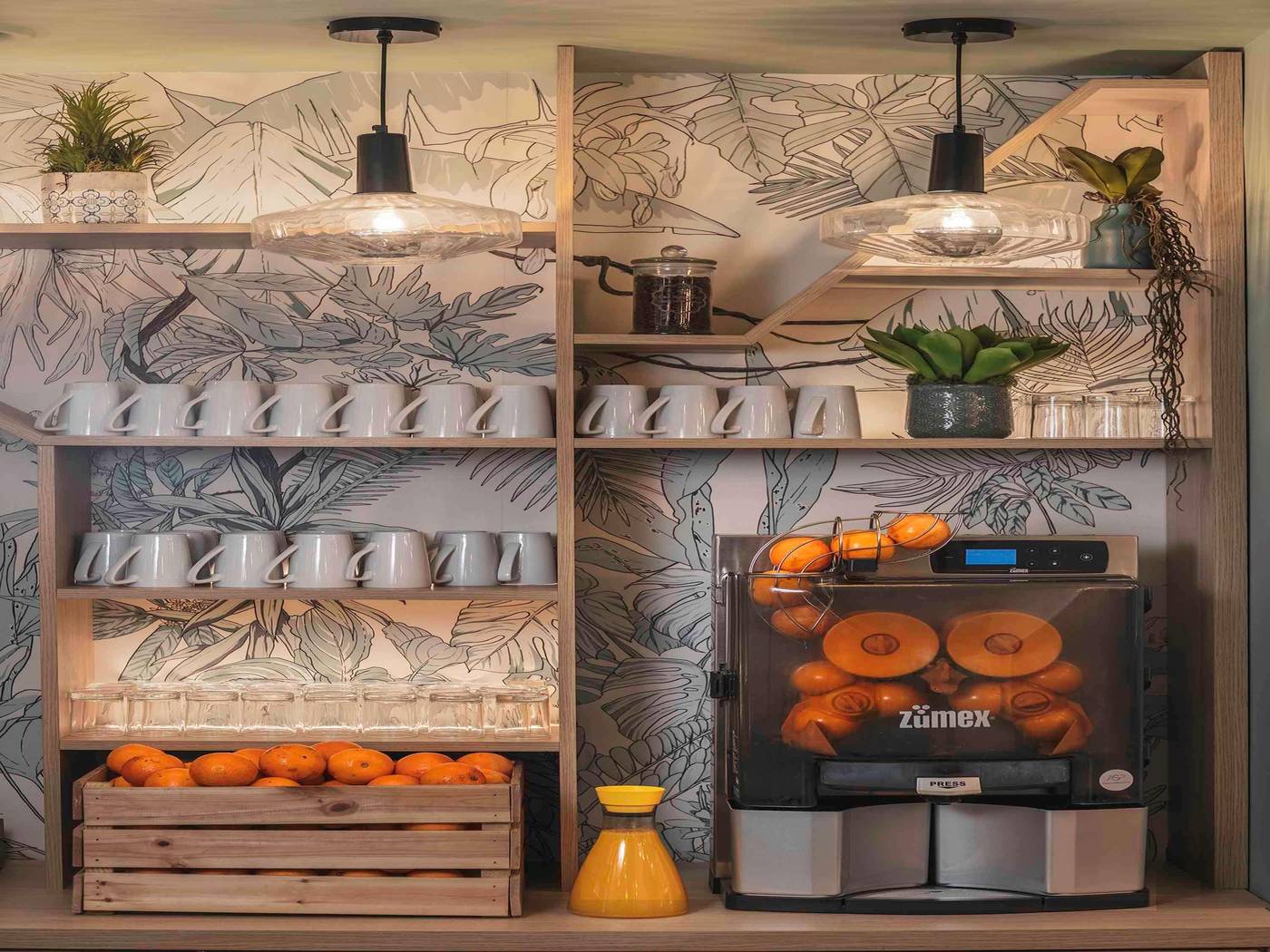 ibis-Styles-Paris-Montmartre-Nord-Restaurant-9