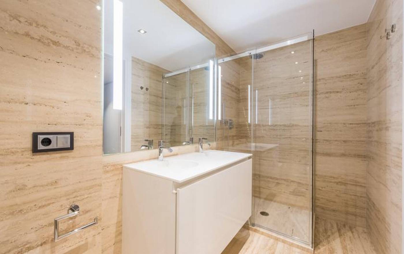 Gran-Via-Centric-II-Room-35