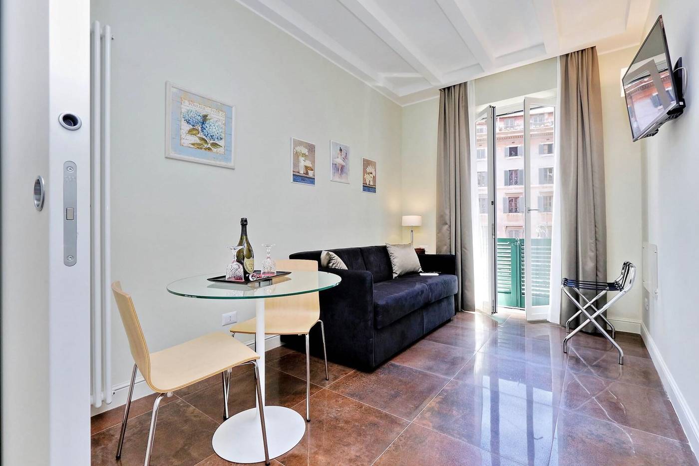 Piazza-Venezia-Grand-Suite-Room-22