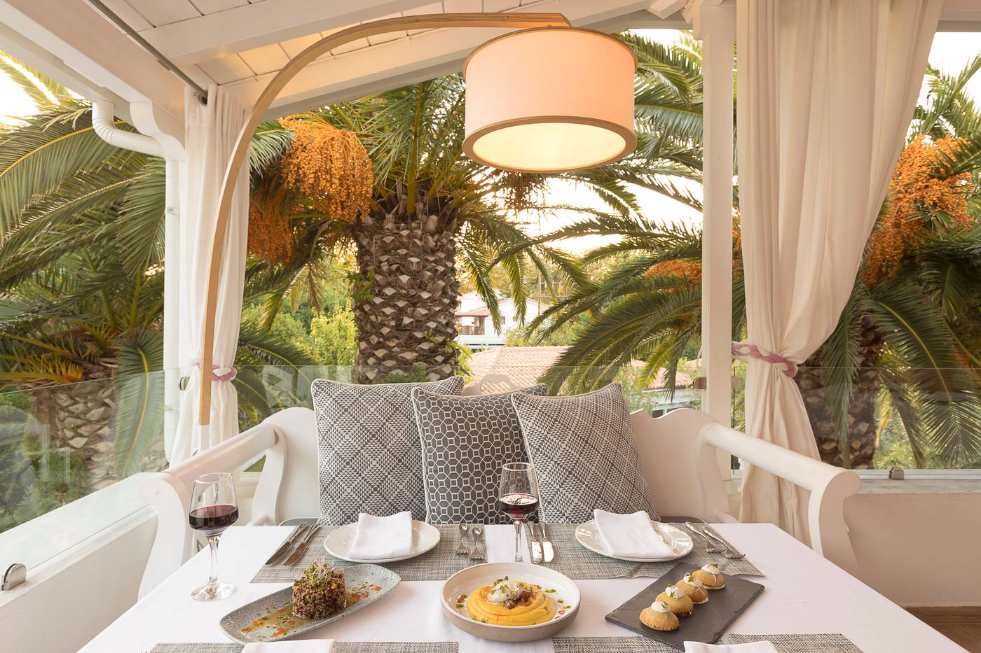 Mandraki-Village--Restaurant-15