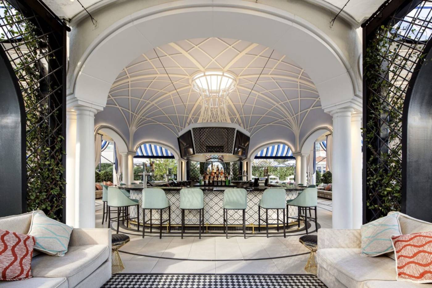 The-Venetian-Resort-Las-Vegas-Pool-15