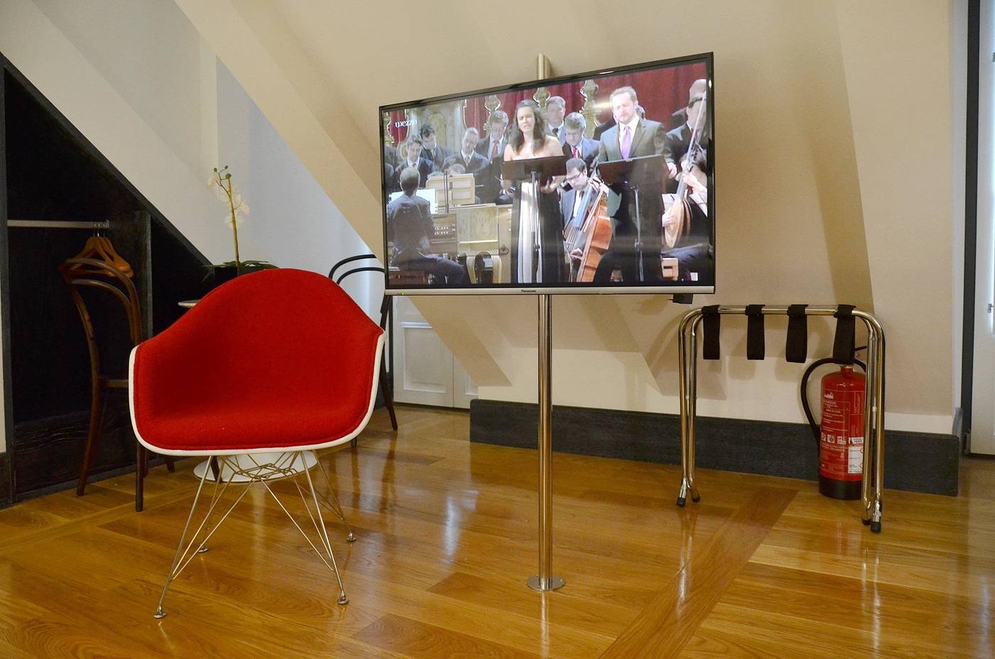 Browns-Central-Hotel-General-view-64