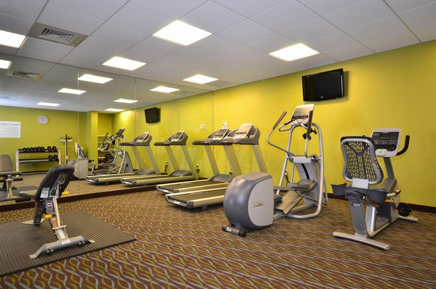 Holiday-Inn-Express-Boston-Brockton-Sports-and-Entertainment-24