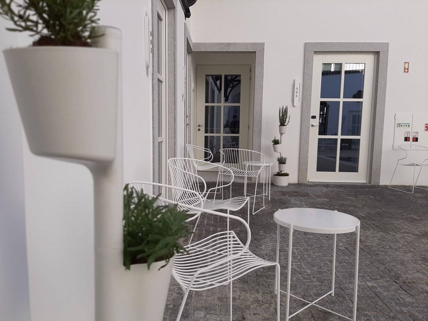 Mourasuites-Hotel-Terrace-51