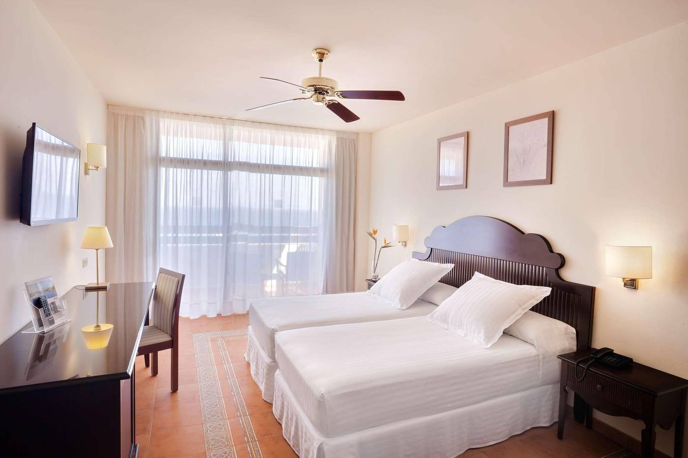 Occidental-Jand----a-Mar-Room-27